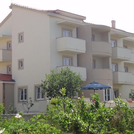 Bed & Breakfast Jugo Novalja Dış mekan fotoğraf