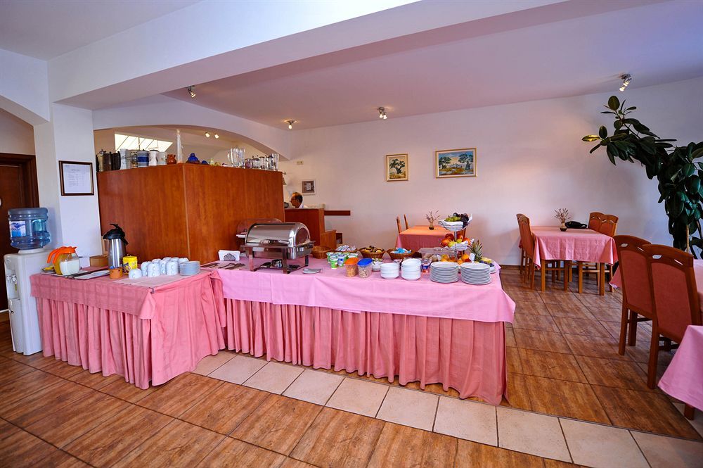 Bed & Breakfast Jugo Novalja Dış mekan fotoğraf