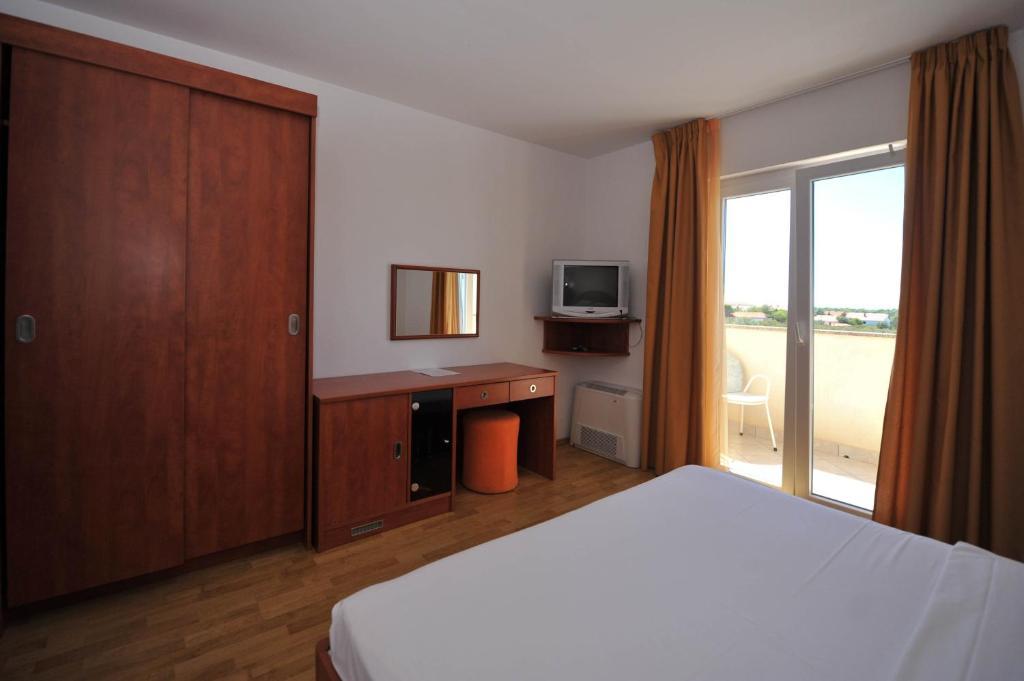 Bed & Breakfast Jugo Novalja Dış mekan fotoğraf