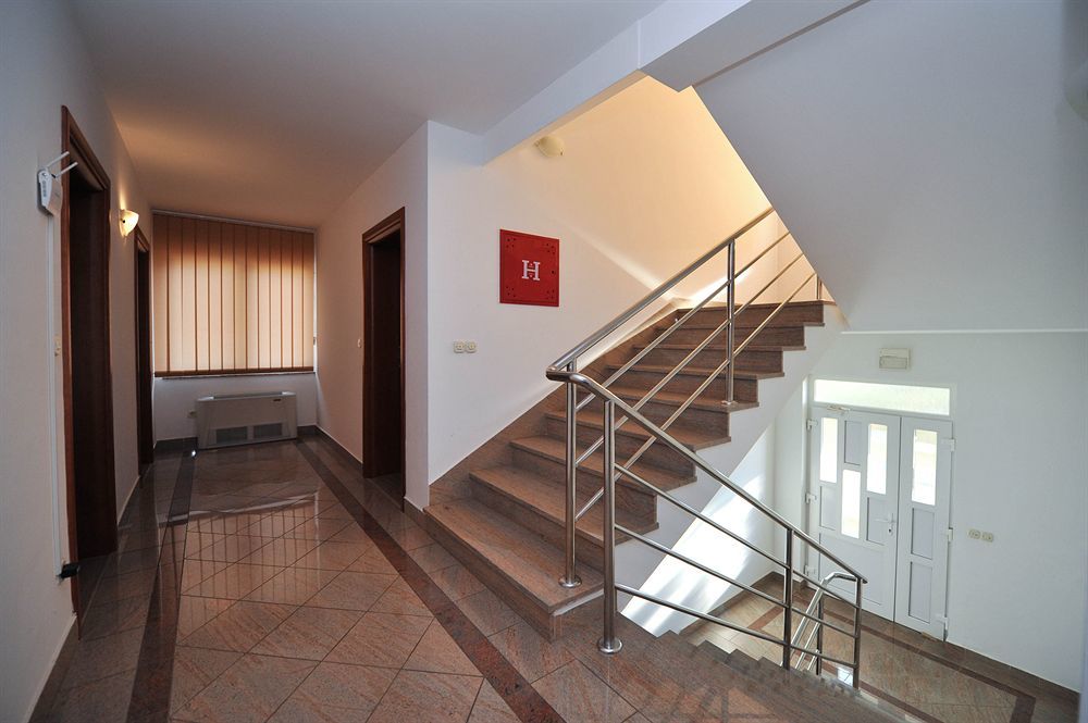 Bed & Breakfast Jugo Novalja Dış mekan fotoğraf